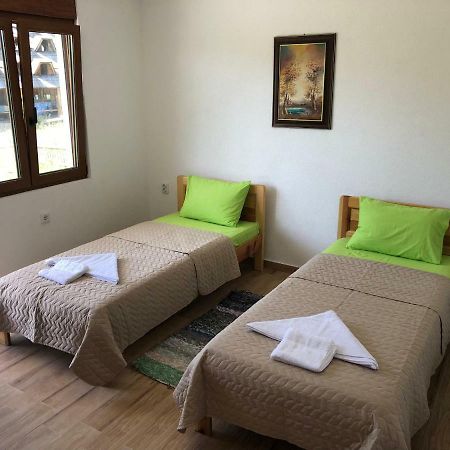 Bed and Breakfast Visitor Yard Плав Экстерьер фото