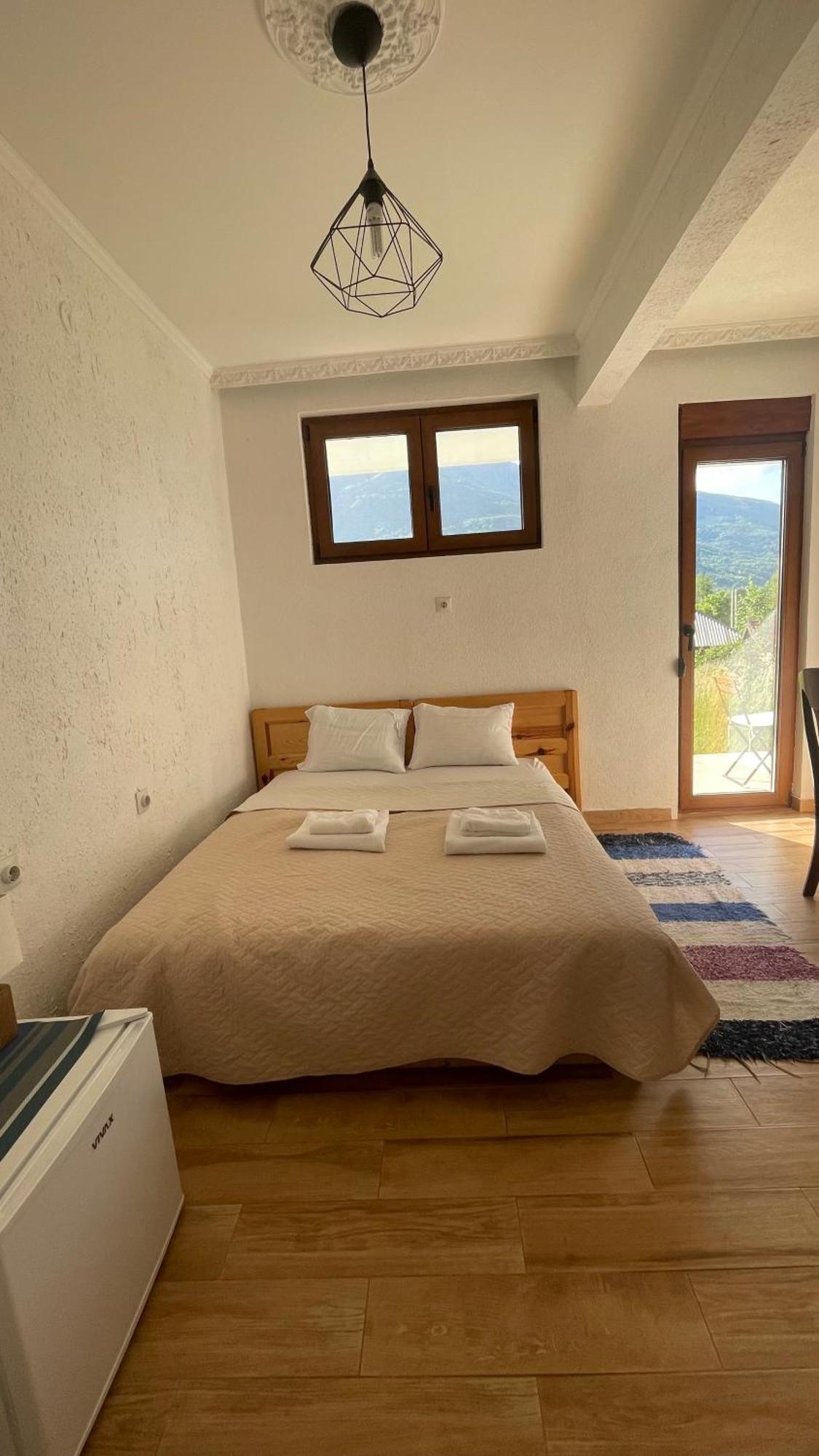 Bed and Breakfast Visitor Yard Плав Экстерьер фото