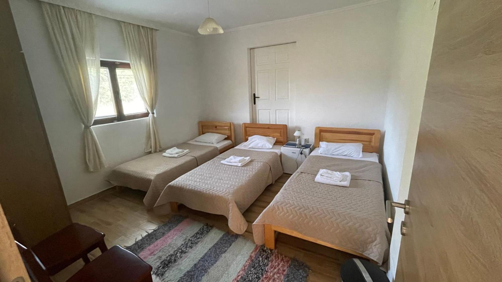 Bed and Breakfast Visitor Yard Плав Экстерьер фото