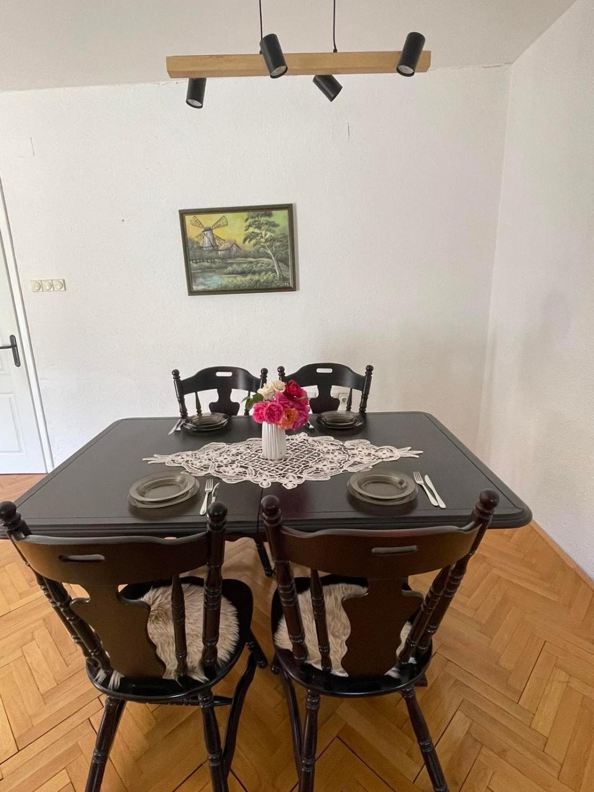 Bed and Breakfast Visitor Yard Плав Экстерьер фото