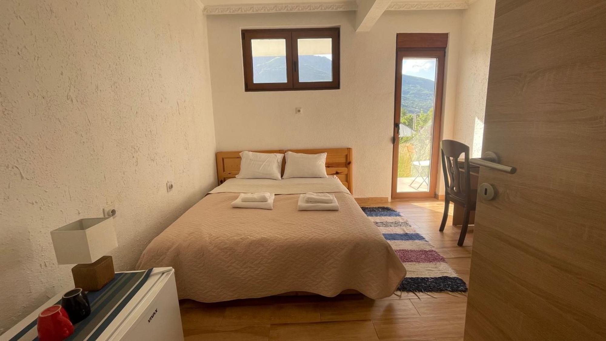 Bed and Breakfast Visitor Yard Плав Экстерьер фото